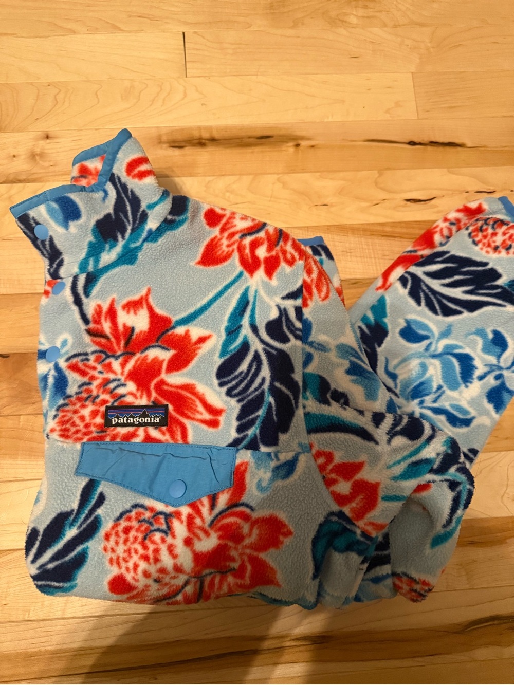RARE Patagonia Synchilla Snap-T Manoa Floral Hawaiian Fleece SURFER Hibiscus M - Picture 4 of 5